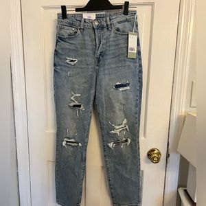 NWT H&M Ultra high waist ripped mom jeans